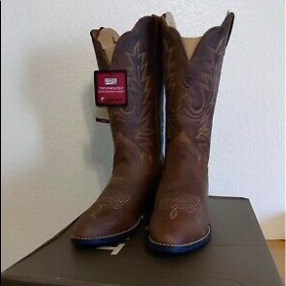 Women’s Ariat Heritage Western R toe Boots
